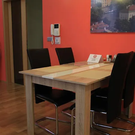 Reznicka Apartment Prag